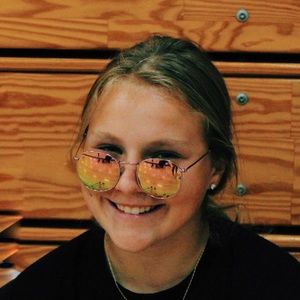 Meet your Posher, Lucy